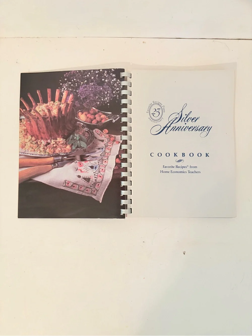 1988 Silver Anniversary Cookbook Favorite Recipes from Home Economics Teachers